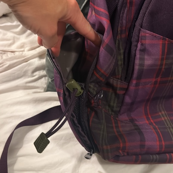 Purple backpack - Picture 5 of 6